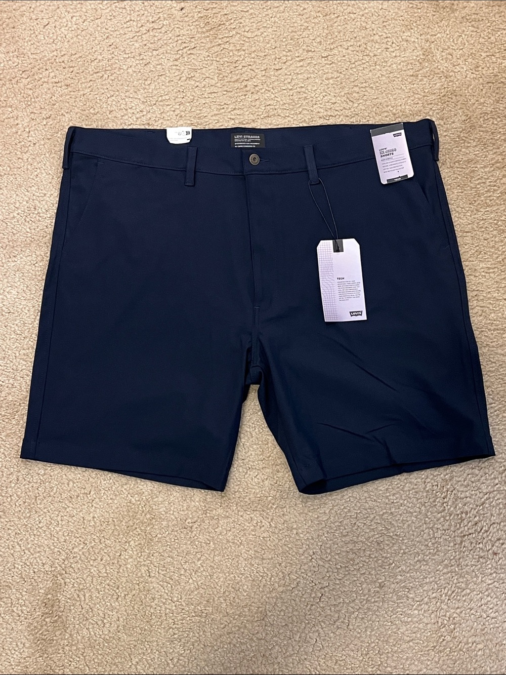 Levi's Men's Navy Flat-Front Stretch Shorts